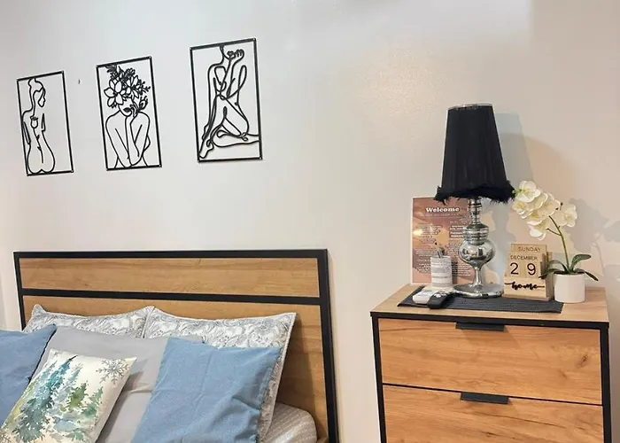 Flight Deck Crib Apartment *