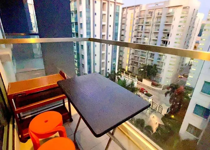 Flight Deck Crib * Manila